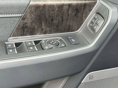 Used 2023 Ford F250 Lariat w/ Lariat Ultimate Package image 16