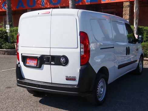Used 2018 RAM ProMaster City Tradesman image 9