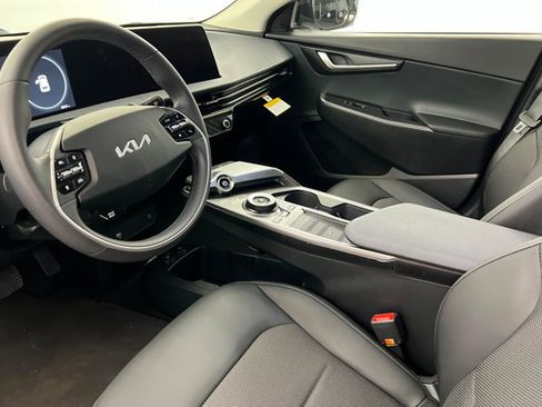 Used 2024 Kia EV6 Light RWD image 15