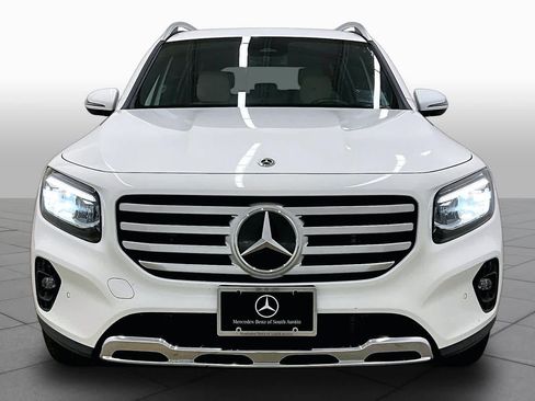Used 2025 Mercedes-Benz GLB 250 image 4