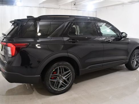 New 2026 Ford Explorer ST-Line w/ ST-Line Street Pack AWD/4WD image 11