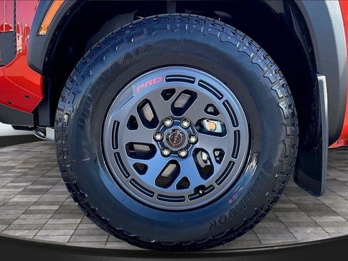 New 2025 Nissan Frontier PRO-4X w/ Pro Convenience Package image 12