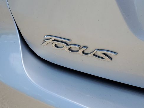 Used 2016 Ford Focus SE FWD image 29