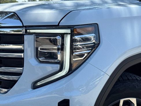 New 2026 GMC Sierra 1500 SLT AWD/4WD image 3