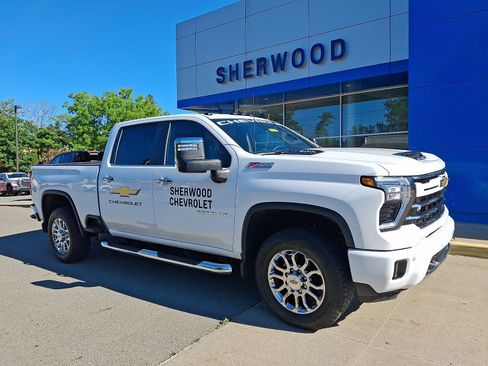 New 2026 Chevrolet Silverado 2500 LT w/ Z71 Chrome Sport Edition AWD/4WD image 1