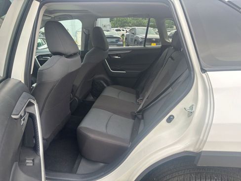 Used 2025 Toyota RAV4 XLE w/ Convenience Package AWD/4WD image 27