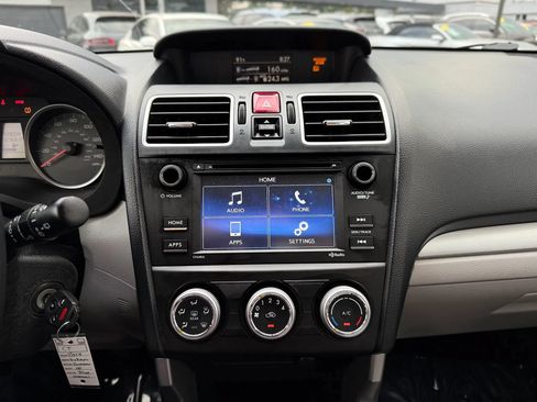 Used 2017 Subaru Forester 2.5i AWD/4WD image 30