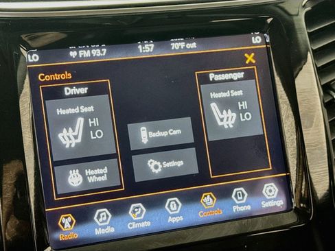 Used 2019 Jeep Cherokee Limited AWD/4WD image 3