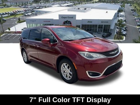 Used 2020 Chrysler Pacifica Touring w/ Advanced Safetytec Group FWD image 11
