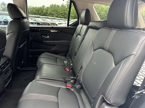 Used 2025 Honda Pilot EX-L image 21