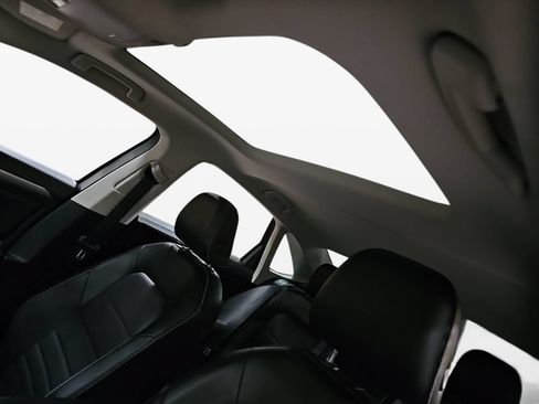 Used 2022 Volkswagen Jetta SE FWD image 18