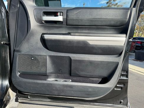 Used 2016 Toyota Tundra Limited image 33