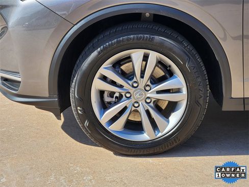 Certified 2025 Acura MDX SH-AWD image 11