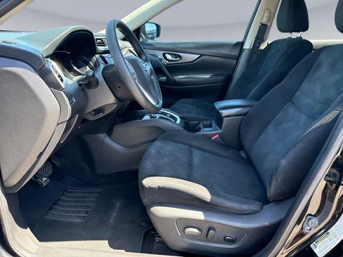 Used 2016 Nissan Rogue SV FWD image 19