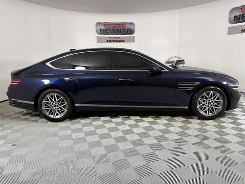 Used 2025 Genesis G80 2.5T image 3