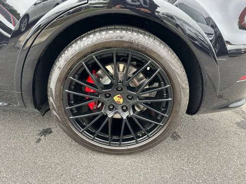Used 2021 Porsche Cayenne GTS AWD/4WD image 43