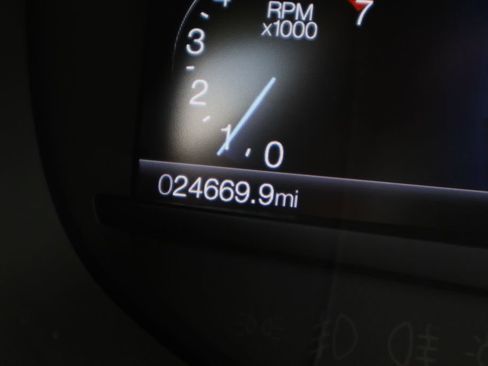 Used 2021 Ford Edge Titanium w/ Equipment Group 301A image 13