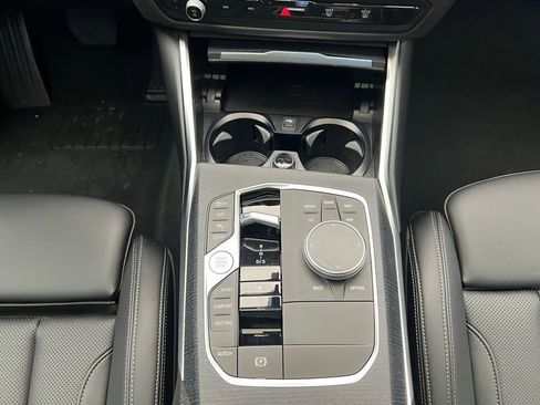 Used 2025 BMW 330i Sedan image 12
