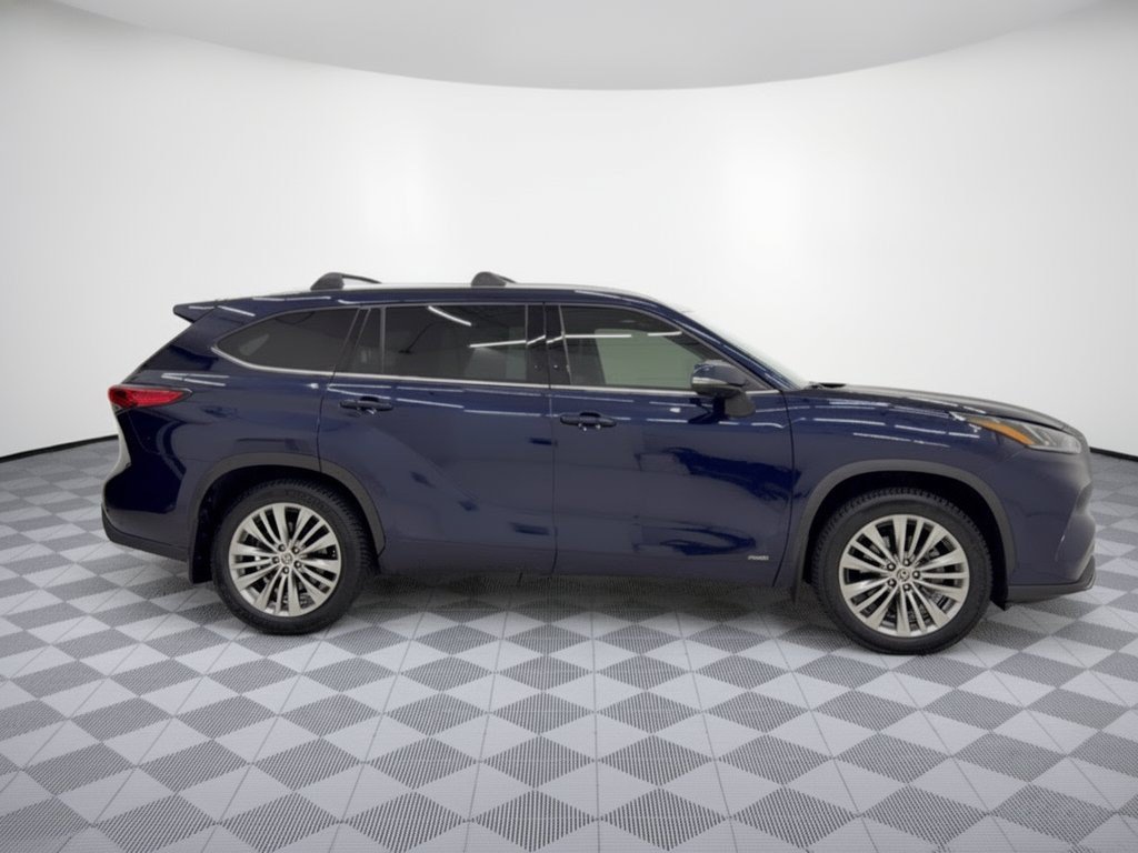Used 2022 Toyota Highlander Platinum AWD/4WD image 8