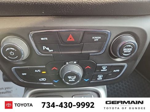 Used 2019 Jeep Compass Sport image 33
