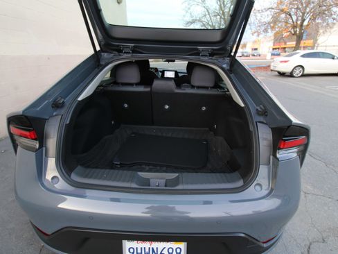 Used 2023 Toyota Prius LE image 31