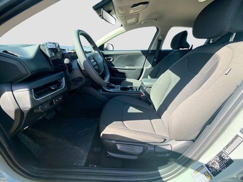 New 2026 Kia K4 LXS FWD image 19