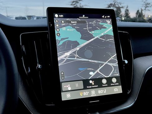 New 2026 Volvo XC60 B5 Plus w/ Protection Package Premier image 20