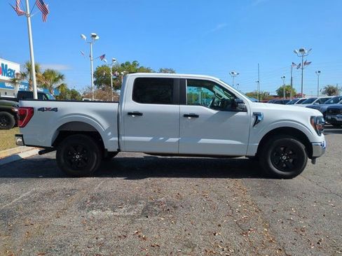 Used 2023 Ford F150 XLT image 3