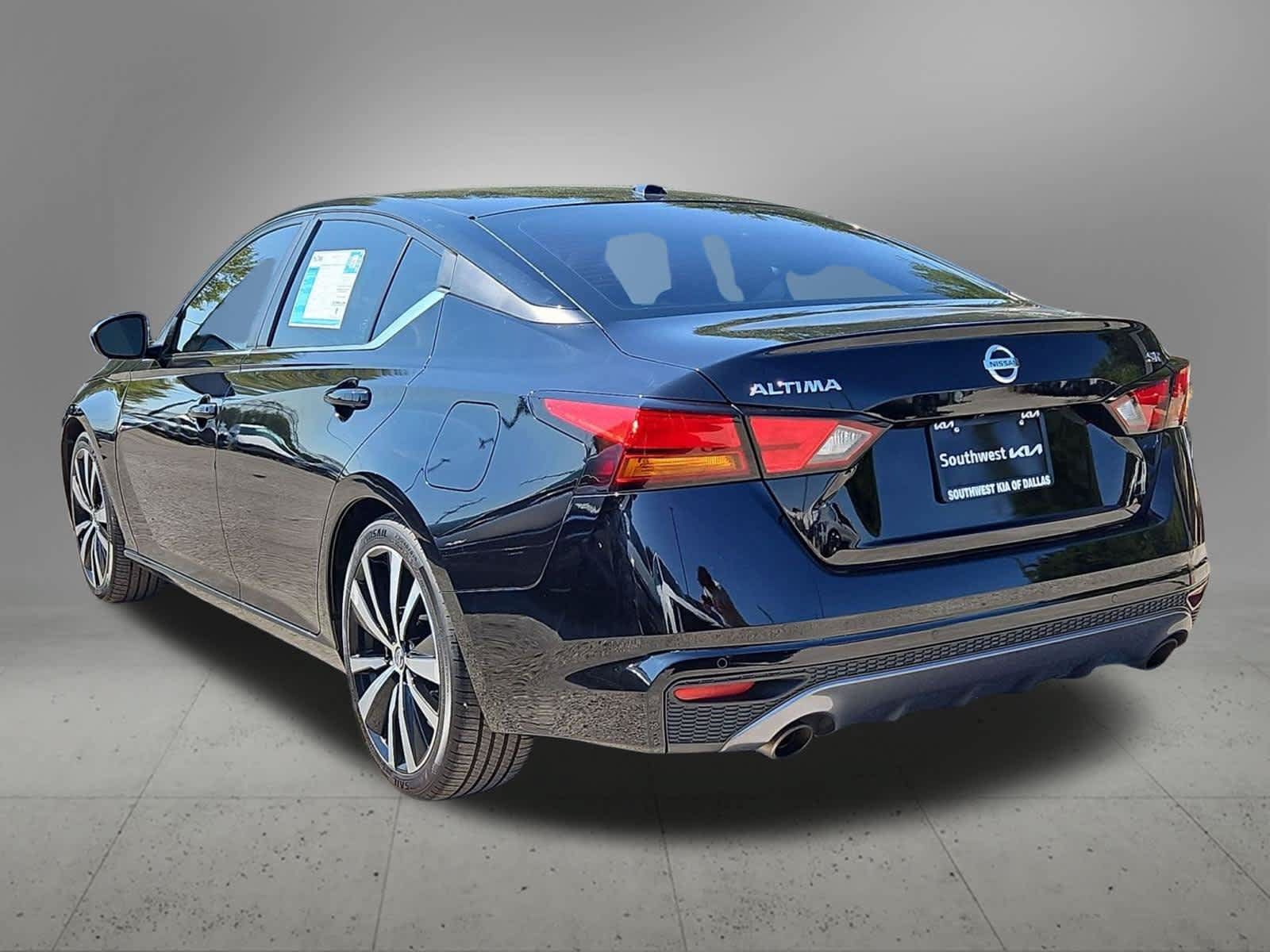 Used 2022 Nissan Altima 2.5 SR FWD image 4