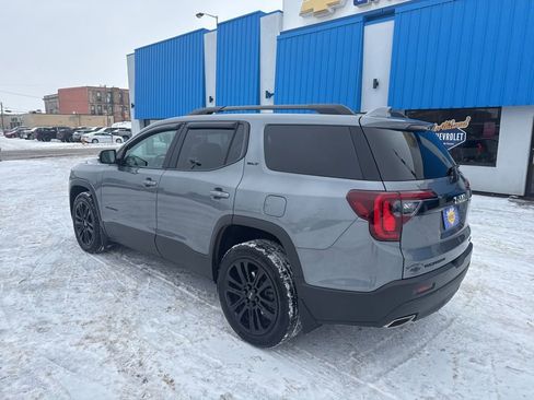 Used 2022 GMC Acadia SLT w/ Elevation Edition image 13