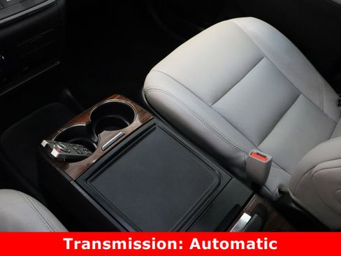 Used 2015 Toyota Sienna Limited Premium image 18