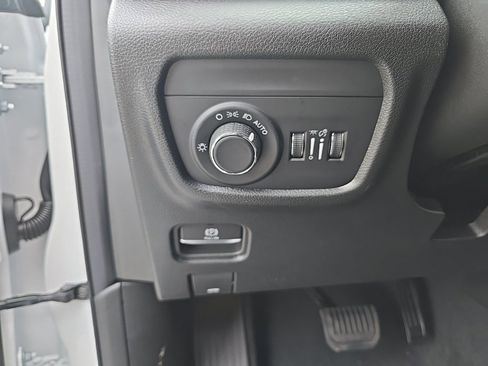 New 2025 Jeep Grand Cherokee Laredo X image 22