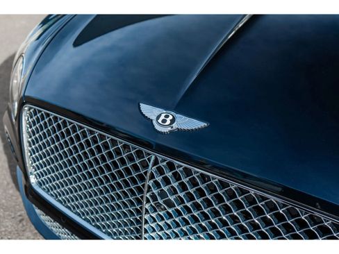 Used 2022 Bentley Continental GT V8 image 36