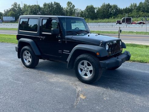 Used 2012 Jeep Wrangler Sport AWD/4WD image 7