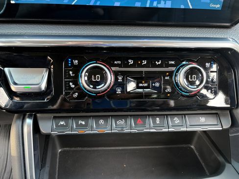 Used 2024 GMC Sierra 1500 Denali AWD/4WD image 18