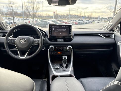 Used 2022 Toyota RAV4 Limited image 29