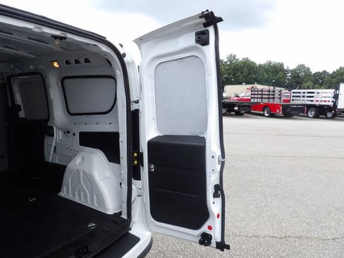 Used 2022 RAM ProMaster City Tradesman FWD image 32