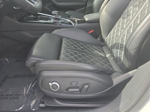 Used 2023 Audi S4 Premium Plus w/ Premium Plus Package AWD/4WD image 25