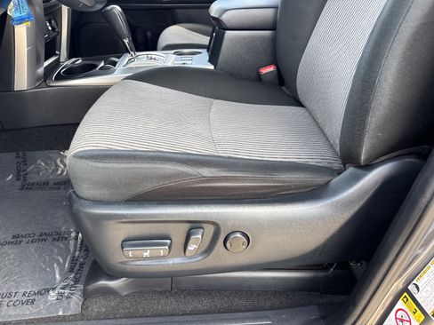 Used 2019 Toyota 4Runner SR5 RWD image 19