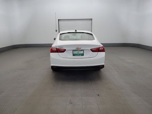 Used 2018 Chevrolet Malibu LS image 6
