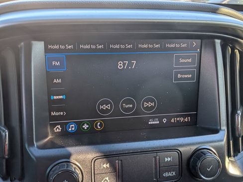 Used 2021 Chevrolet Colorado LT w/ LT Convenience Package image 28