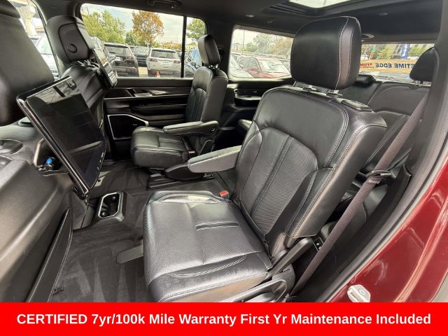 Used 2022 Jeep Wagoneer Series III w/ Premium Group I AWD/4WD image 16