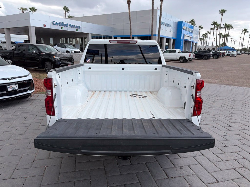 Used 2025 Chevrolet Silverado 1500 LT RWD image 7