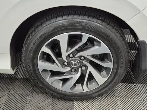 Certified 2019 Honda Civic LX image 7