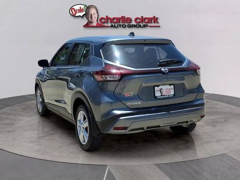 Certified 2025 Nissan Kicks Play S FWD image 3