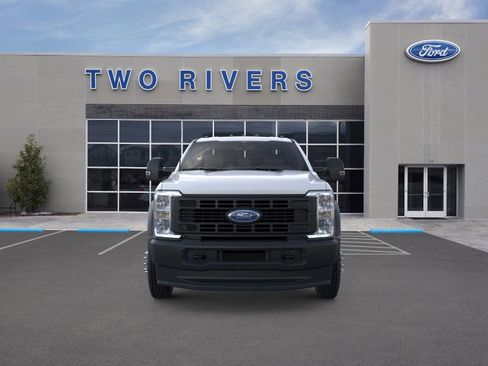 New 2025 Ford F550 4x4 Regular Cab Super Duty image 6