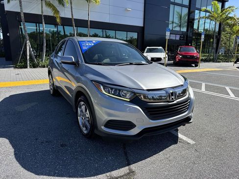 Used 2019 Honda HR-V LX image 7