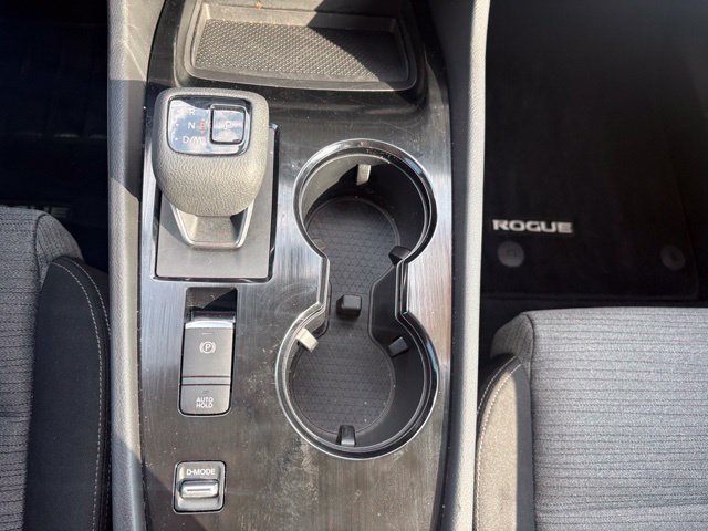 Used 2023 Nissan Rogue SV FWD image 23