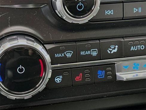 New 2026 Ford F250 Lariat w/ Black Appearance Package image 23