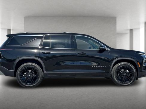 New 2026 Chevrolet Traverse LT w/ Enhanced Driving Package AWD/4WD image 3